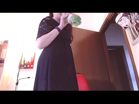 ❤️ Una schiava sottomessa che ama le mutandine sporche e lussuriose è costretta a masturbarsi dopo aver visto questo video! Video di sesso di qualità al it.befuck-net.ru ️❤