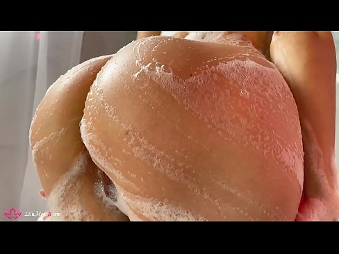 ❤️ Brunetta masturba la figa con il vibratore fino ad un intenso orgasmo sotto la doccia Video di sesso di qualità al it.befuck-net.ru ️❤