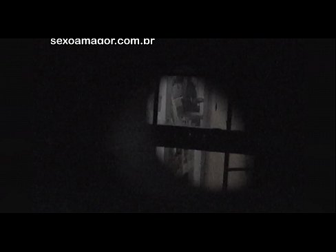 ❤️ Blondie viene segretamente filmato da un voyeur del quartiere nascosto dietro mattoni cavi Video di sesso di qualità al it.befuck-net.ru ️❤