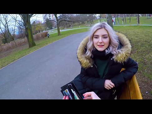 ❤️ Ingoia la sborra calda di uno sconosciuto per soldi - pompino nel parco di Eva Elfie Video di sesso di qualità al it.befuck-net.ru ️❤